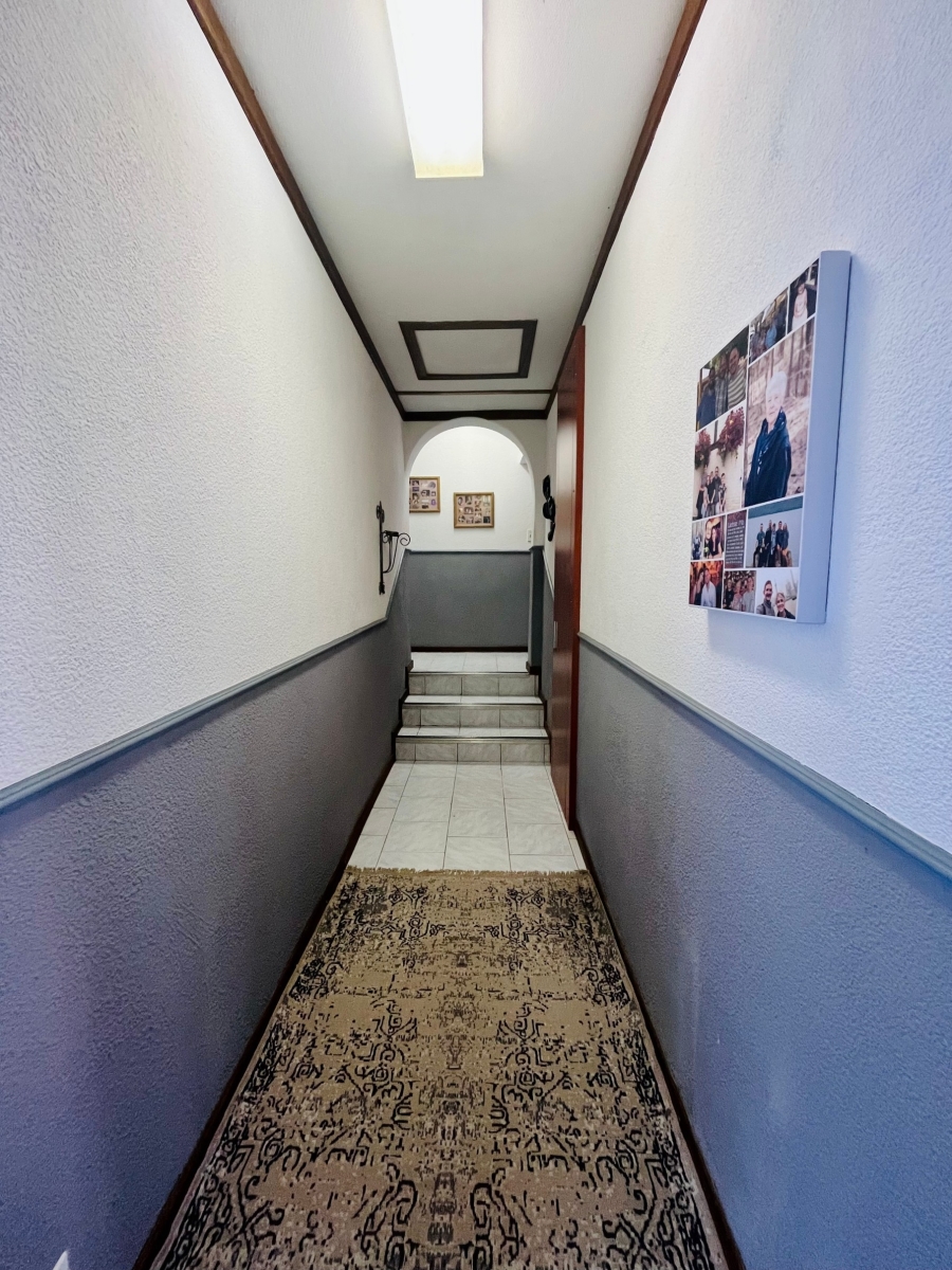4 Bedroom Property for Sale in Wilkoppies North West